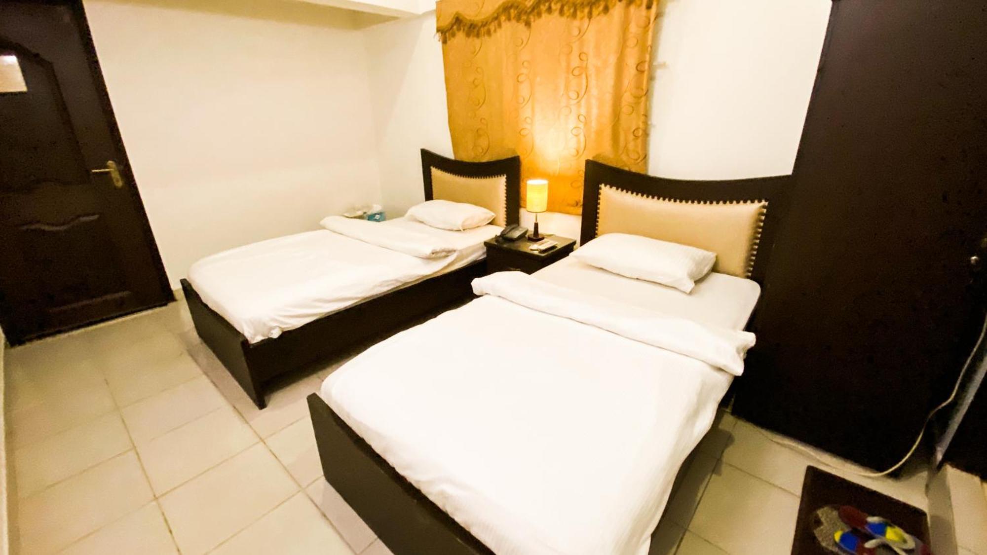 Royal Inn Hotel Карачи Екстериор снимка