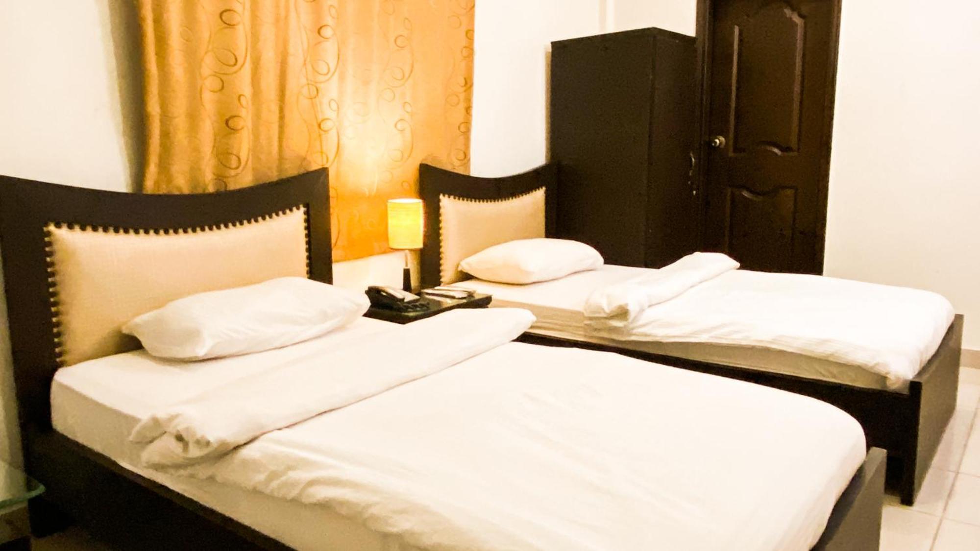 Royal Inn Hotel Карачи Екстериор снимка
