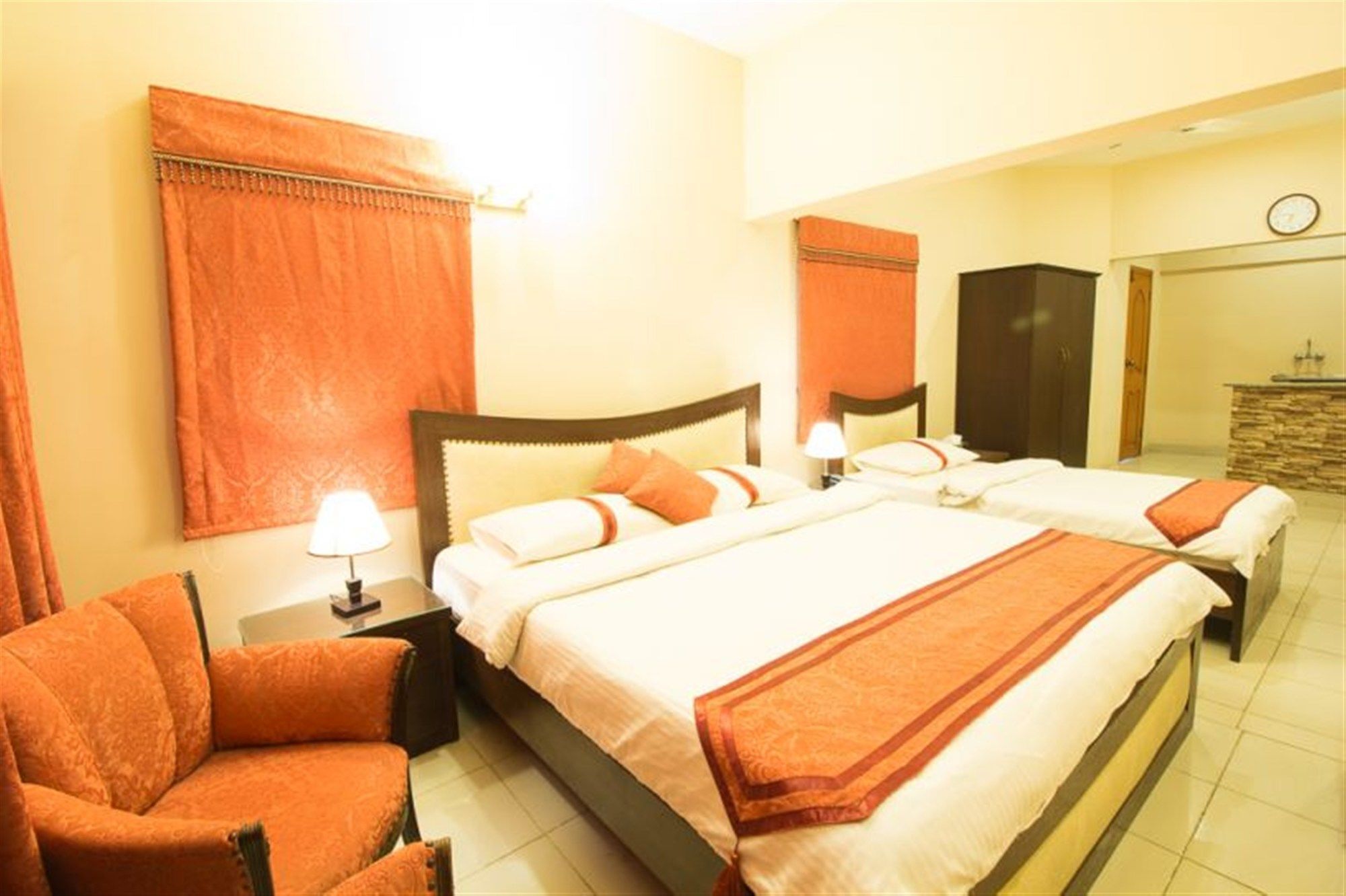 Royal Inn Hotel Карачи Екстериор снимка