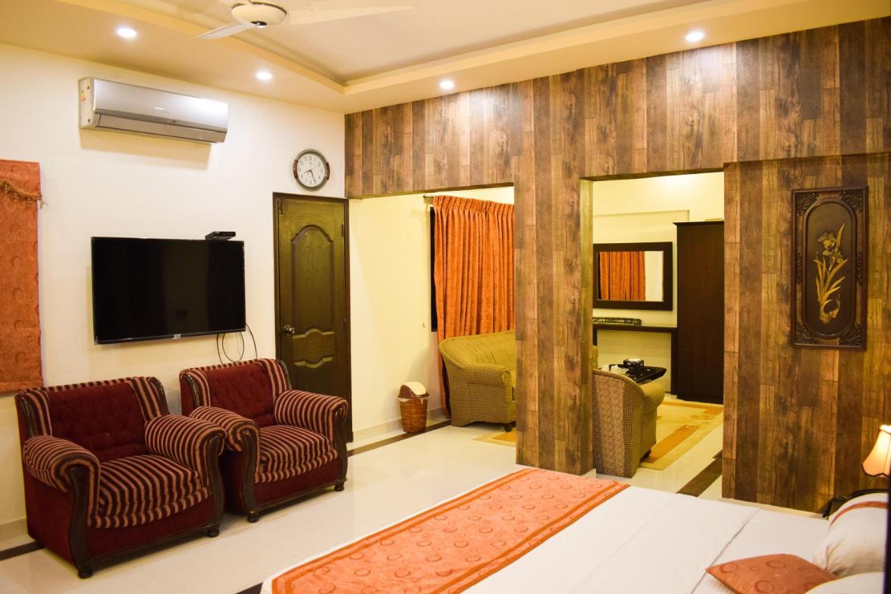 Royal Inn Hotel Карачи Екстериор снимка